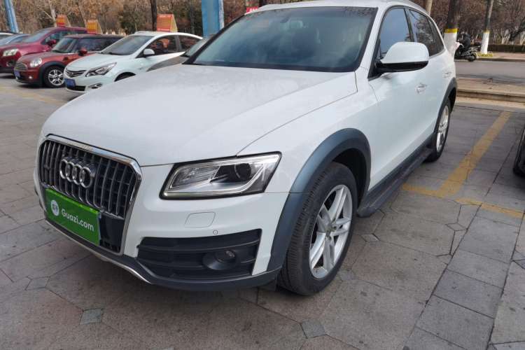 Used Audi Q5 2017 Plus 40 TFSI Technology Model