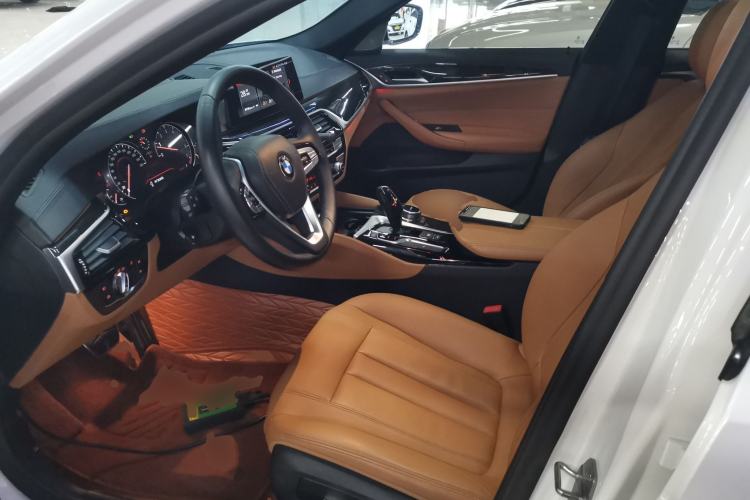 Used BMW 5 Series 2018 Restyled 530Li Leading Edition M Sport Package
