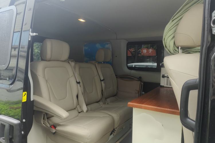 Used Iveco Eurocargo 2021 2.0T Manual Super-Rui Short Wheelbase Low-Roof Side-Hinged Door F1A