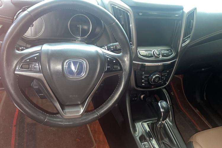Used Changan CS75 2017 Shangkui Edition 1.5T Automatic Fengxiang Model
