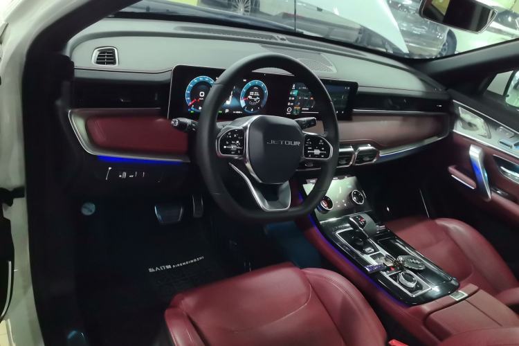 Used JETOUR X70 PLUS 2021 1.6T DCT Pro 7-seater
