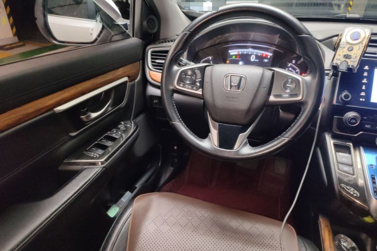 Used Honda CR-V 2017 240TURBO CVT Front-Wheel Drive Fashion Edition