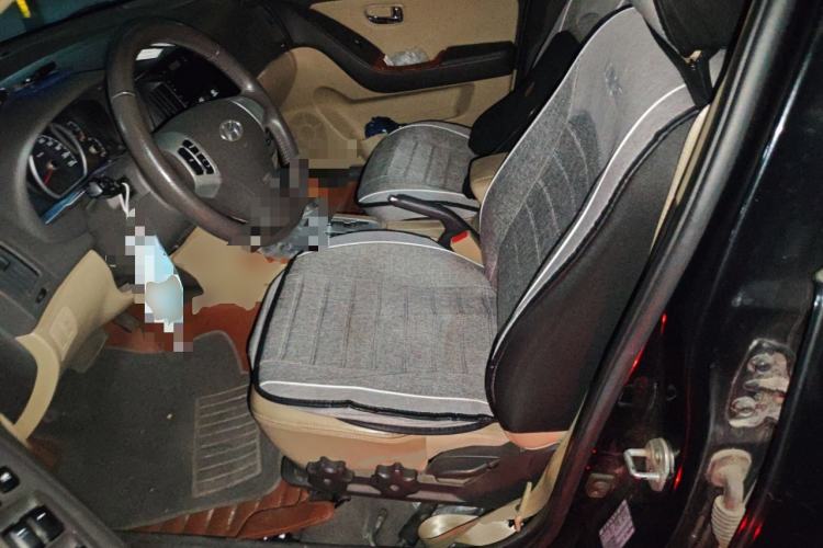 Used Hyundai Celesta 2010 1.6L AT GLS Left Front Seat