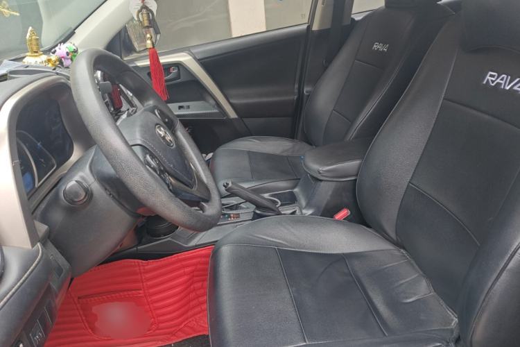 Used Toyota RAV4 2015 2.0L CVT Two-Wheel Drive Fashion Edition
