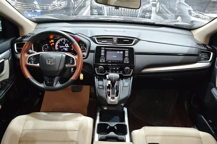 Used Honda CR-V 2021 240TURBO CVT 2WD Comfort Version Center Console