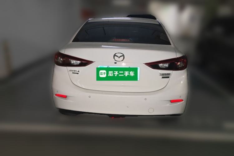 Used Mazda 3 Axela 2017 Sedan 1.5L Automatic Luxury Model Emission Standard China V
