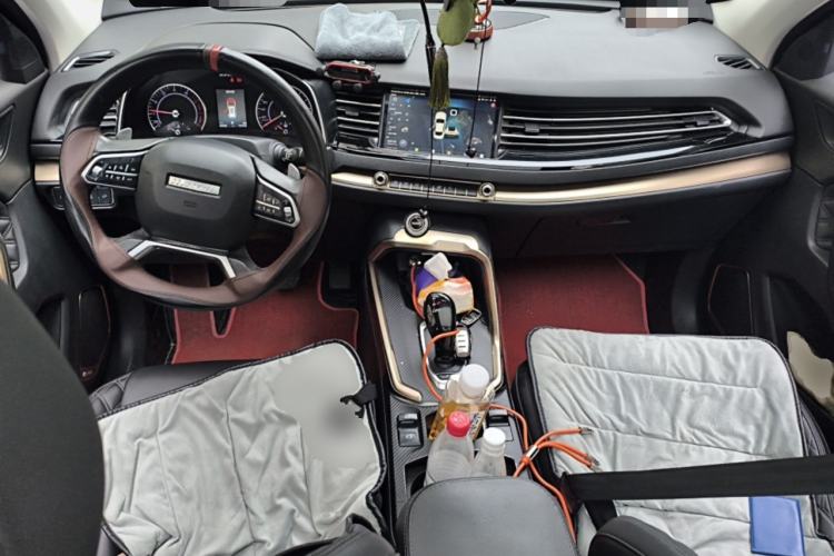 Used Haval H6 2020 1.5 GDIT Automatic Platinum Champion Edition Center Console