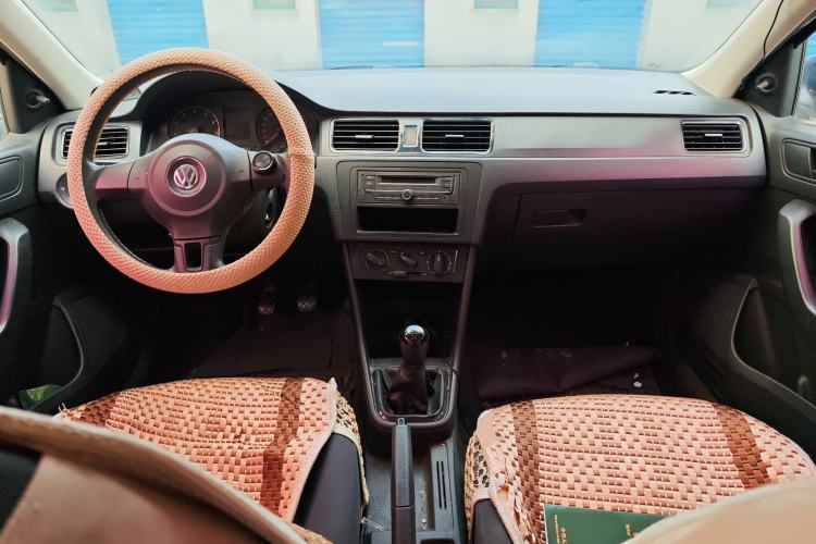 Used Volkswagen Santana 2013 1.6L Manual Fashion Edition
