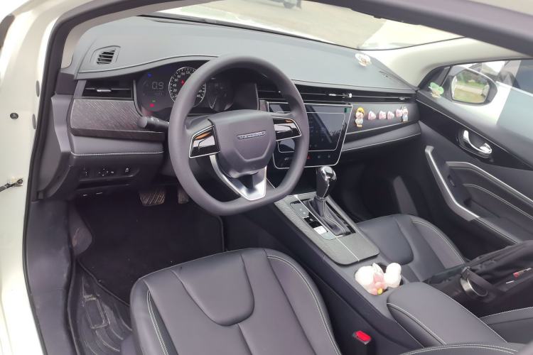 Used Venucia D60 2023 PLUS 1.6L XL CVT Yue Ling Edition
