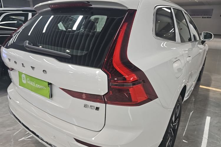 Used Volvo XC60 2026 B5 4x4 Smart Luxury Edition Right Rear Taillight