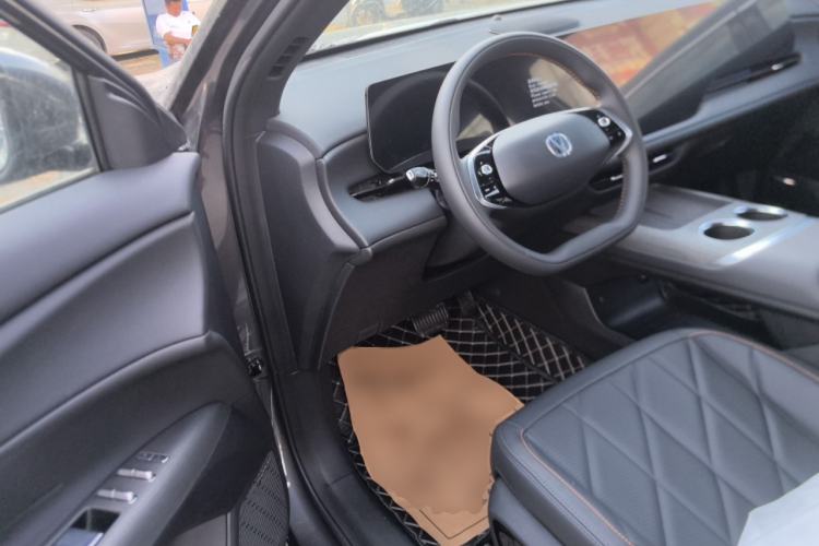 Used CHANGAN CS75 PLUS 2025 4th Generation 1.5T New Blue Whale Smart Flagship Version Driver Seat