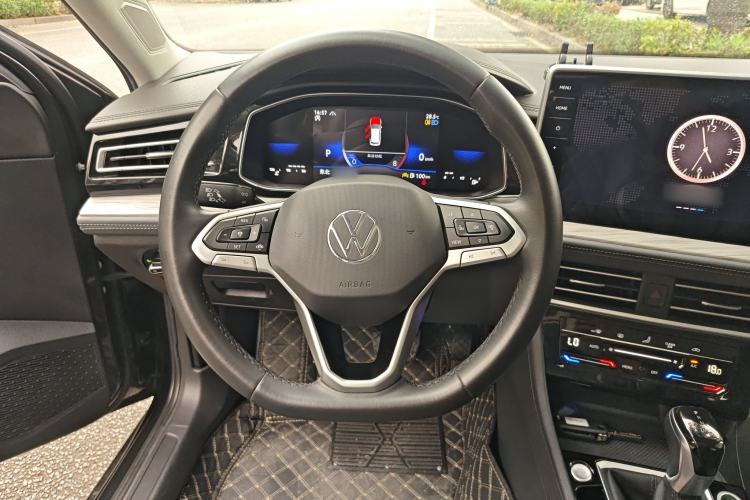 Used Volkswagen Sagitar 2023 200TSI DSG Excellence Edition Steering Wheel