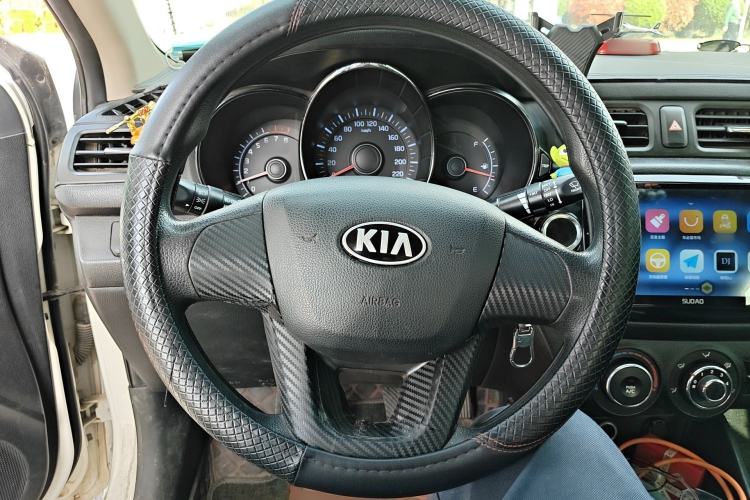 Used Kia K2 2012 Sedan 1.4L MT GLS Commemorative Edition
