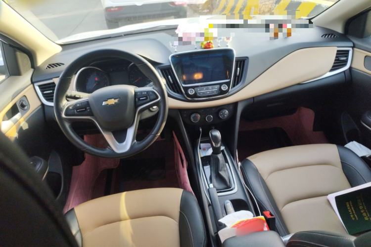 Used Chevrolet Monza 2021 320 Automatic Enjoyment Sunroof Edition Center Console