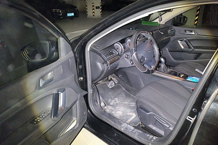 Used Peugeot 408 2014 1.8L Automatic Luxury Edition Driver Seat