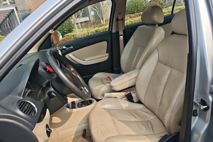 Used Volkswagen Lavida 2011 1.6L Manual - Premium Edition Left Front Seat