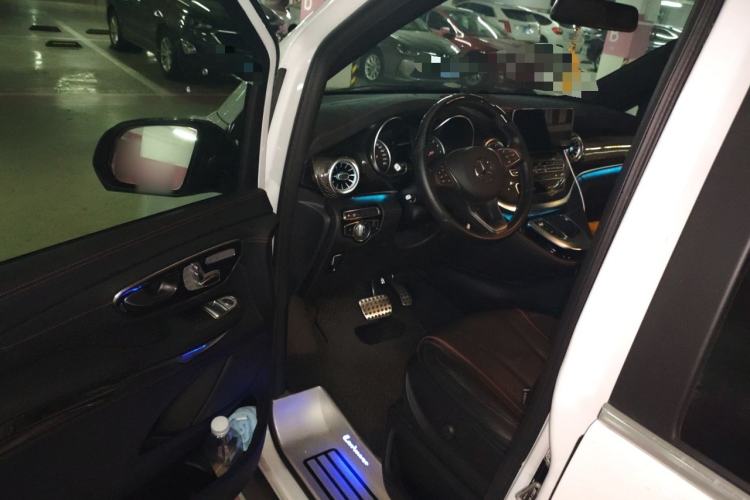 Used Lorinser LS Series 2020 LS560MX SKABINE Skylight