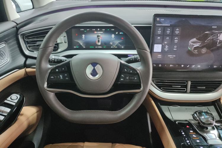 Used Denza D9 2024 DM-i 980 Four-Wheel Drive Prestige Model
