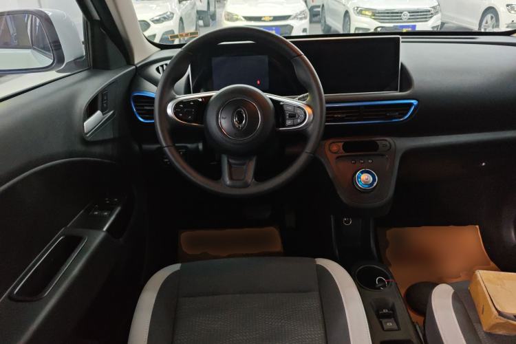 Used ORA White Cat 2020 305 km Luxury Version Steering Wheel