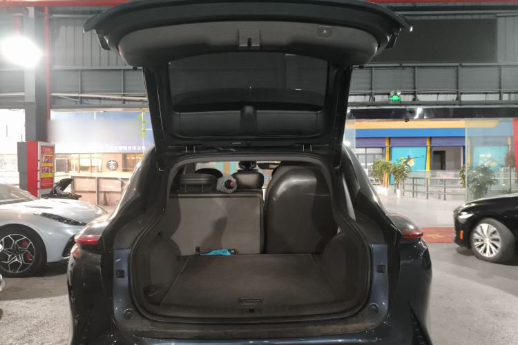 Used IM LS7 2023 90 kWh Elite Rear-Drive Version
