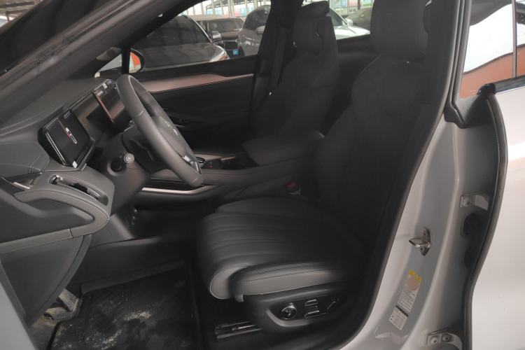 Used BYD Song L EV 2025 Intelligent Driving Version 662 km LiDAR Excellence Edition
