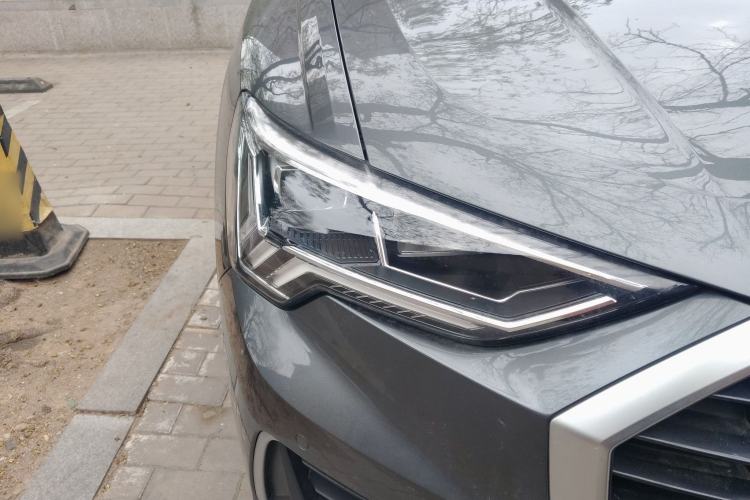 Used Audi Q3 2022 35 TFSI Fashionable and Elegant Model
