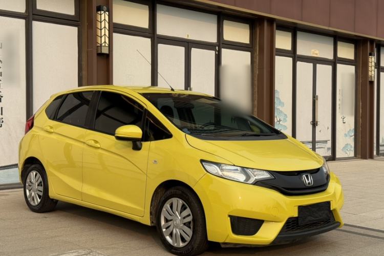 Used Honda Fit 2014 1.5L LX CVT Comfort Model Exterior 2