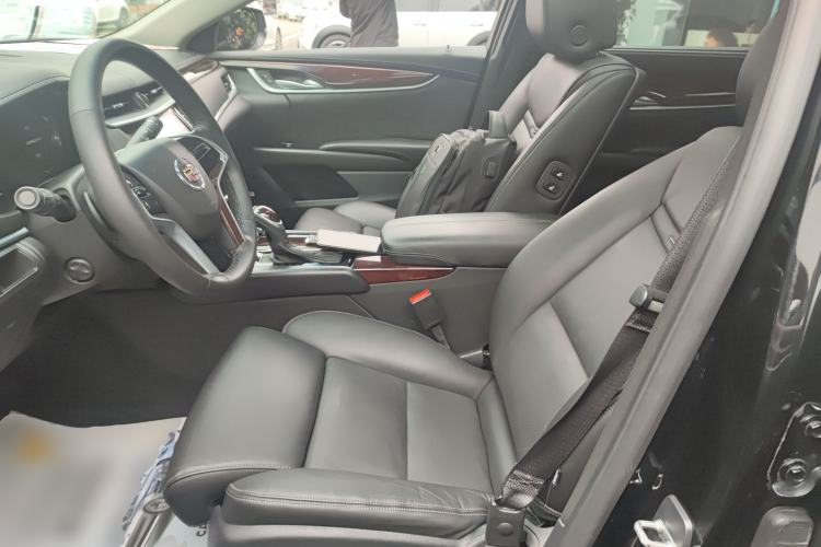 Used Cadillac XTS 2014 28T Luxury Model
