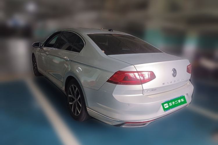 Used Volkswagen Magotan 2020 330TSI DSG Leading Model Rear Left 45 Deg