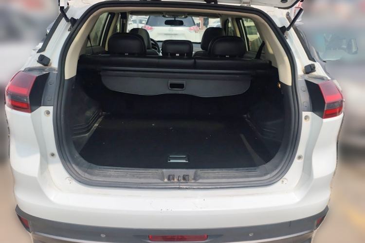 Used Geely Auto Emgrand X7 Sport 2018 1.8TD Automatic Two-Wheel Drive Smart Connect 4G Internet Edition Trunk