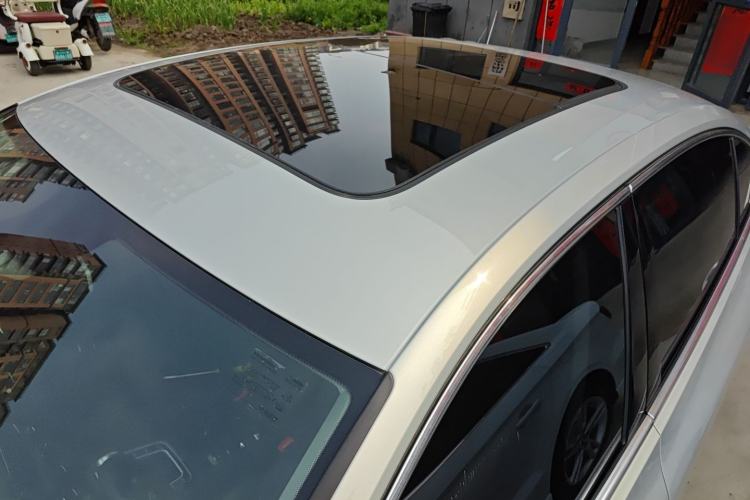 Used Volkswagen Magotan 2017 330TSI DSG Luxury Model Roof