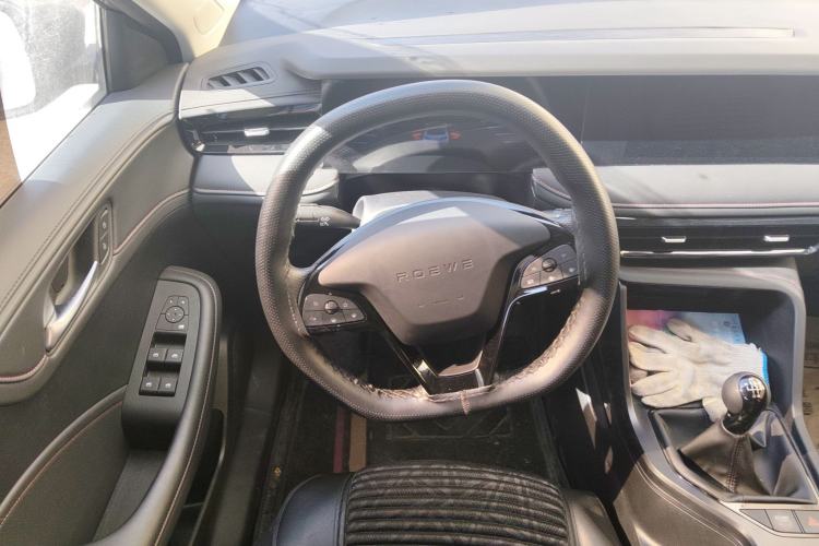 Used Roewe i5 2023 1.5L Manual Comfort Edition