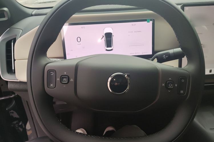 Used Volvo Volvo XC70 Plug-in Hybrid 2026 Model Two-Wheel Drive Long-Range Core