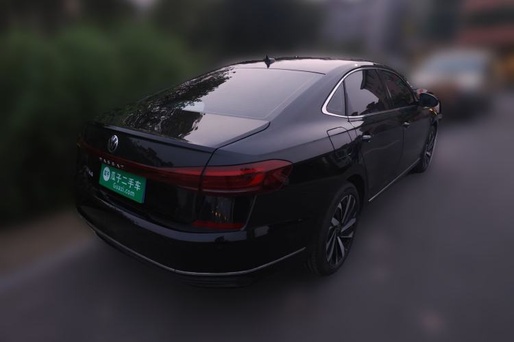 Used Volkswagen Passat 2025 Outstanding Model 330TSI Elite Edition
