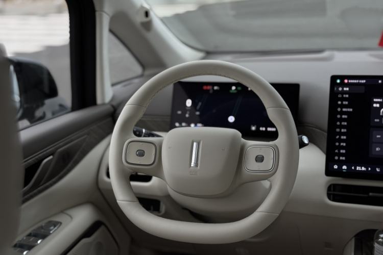 Used Wey Gaoshan 2025 Four-Wheel Drive Alpine 8