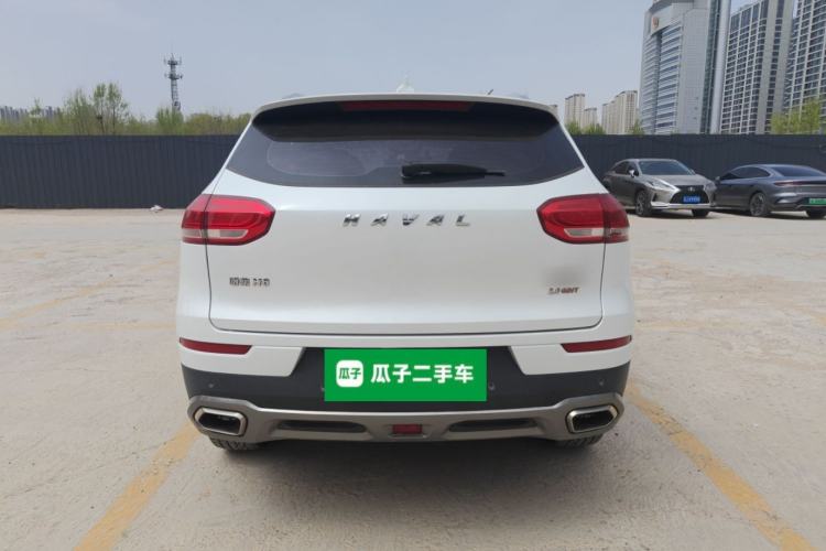 Used Haval H6 2017 Red Label 2.0T Automatic Two-Wheel Drive ZhiShang Model