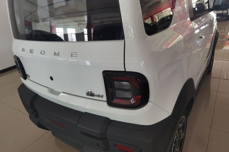 Used Geely Galaxy Panda 2025 210km Panda Rider Right Rear Taillight