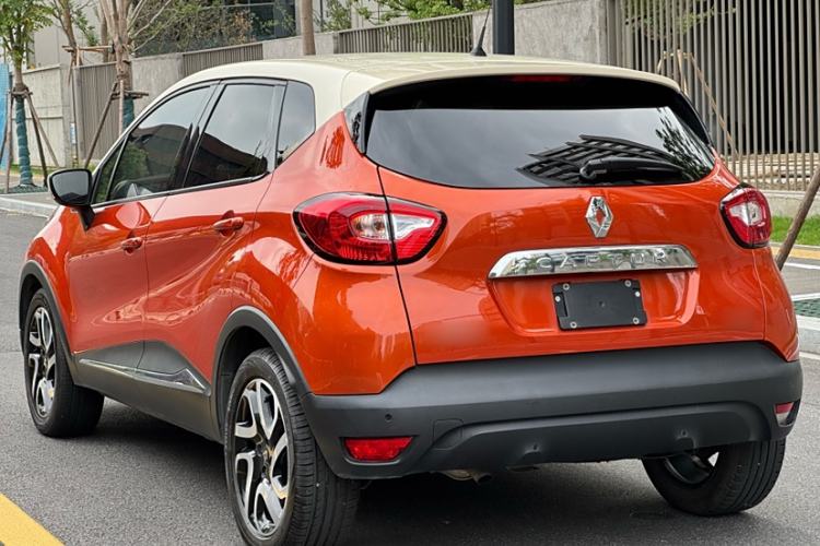 Used Renault Captur 2015 1.2T Automatic Luxury First Edition
