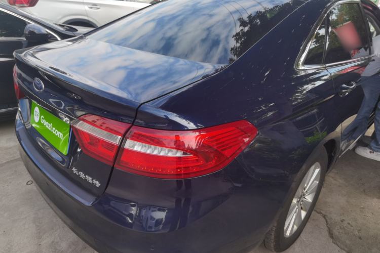 Used Ford Taurus 2016 EcoBoost 180 Luxury Model
