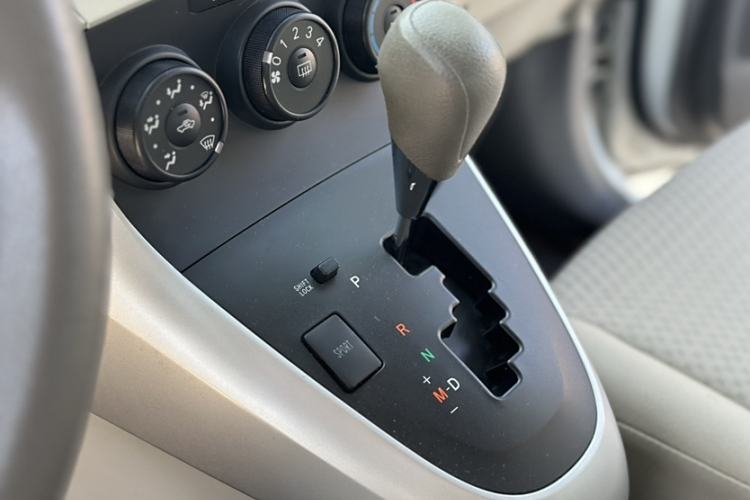 Used Toyota Verso 2015 180E CVT Crossover Edition