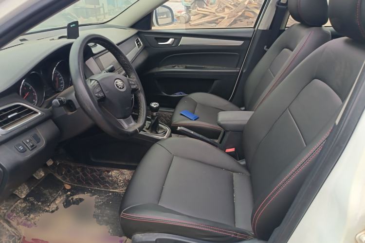 Used Bestune B30 2016 1.6L manual luxury version
