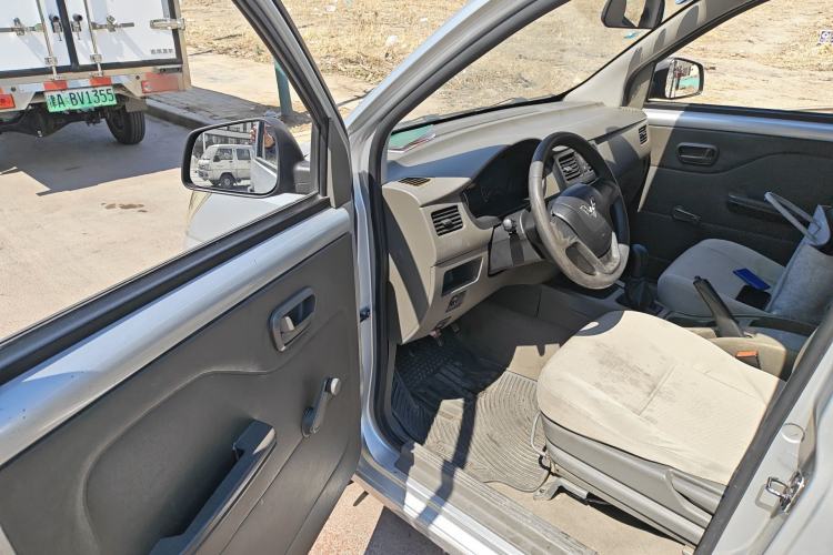 Used Wuling Rongguang V 2016 1.5L Practical Version
