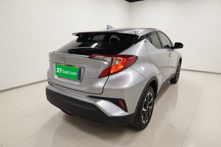 Used Toyota IZOA 2021 2.0L Yichi SPORT
