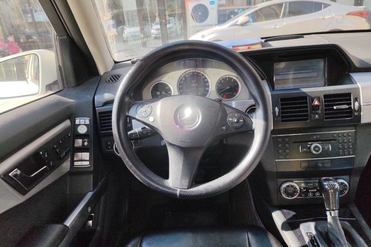 Used Mercedes-Benz GLK-Class 2010 GLK 300 4MATIC Fashion Model