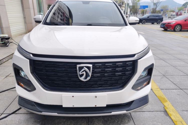 Used Baojun 530 2021 Global Car Anniversary Edition 1.5T Manual Luxury Model 6 Seats
