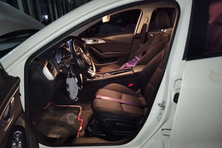 Used Mazda 3 Axela 2019 Cloud-Controlled Sedan 1.5L Automatic Luxury Model China VI Standard Left Front Seat