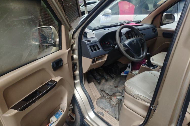 Used Wuling Rongguang 2014 1.2L S Standard Model