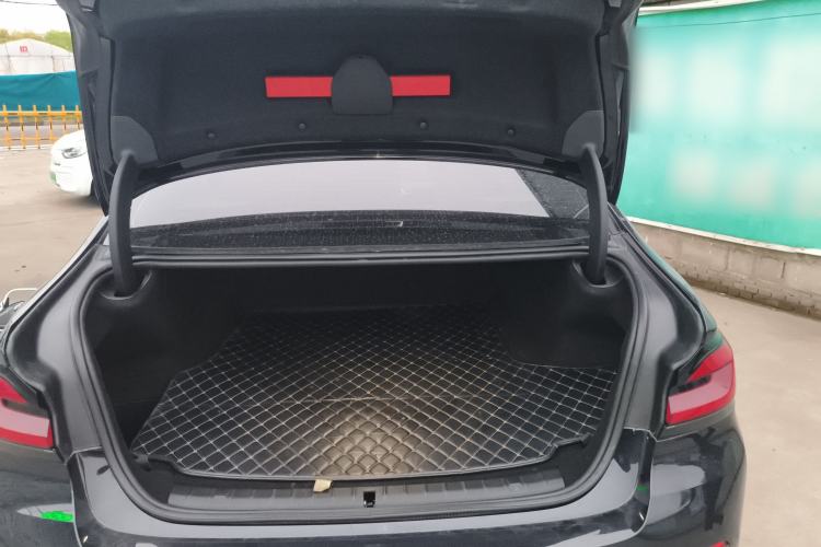 Used BMW 5 Series New Energy 2021 535Le Luxury Package Trunk