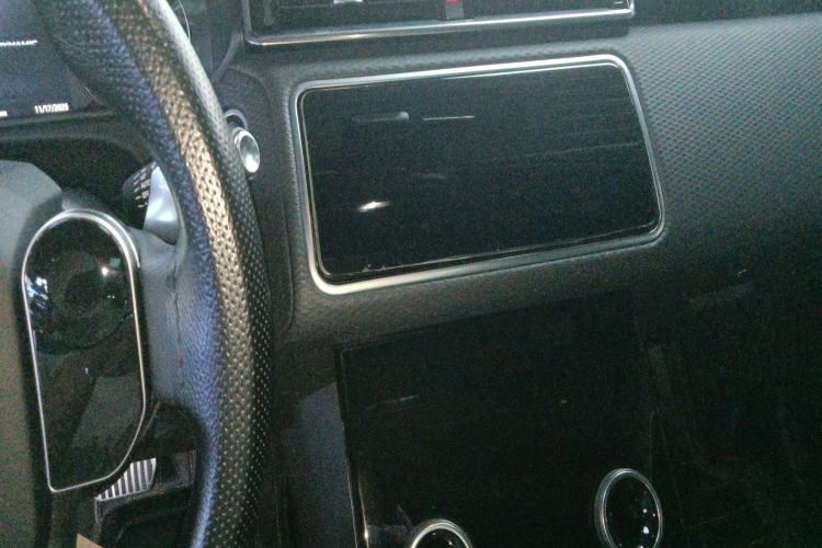 Used Land Rover Range Rover Velar 2019 250 PS R-DYNAMIC S
