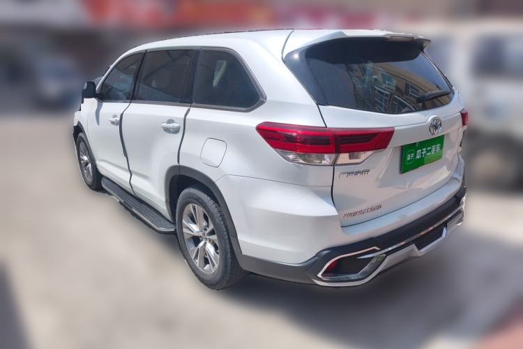 Used Toyota Highlander 2021 2.0T Two-Wheel Drive Elite Version 7-Seater
